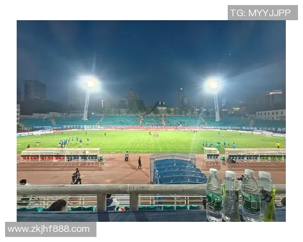 女人眼中的绿茵男神 从球场英姿到魅力人格的双重解读